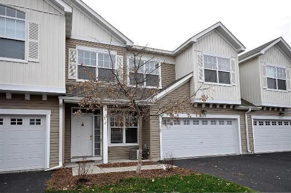 3 bed, 1689 sqft, $2,200 — Photo 1