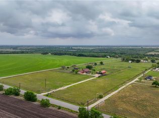 4220 Stapper Rd, Saint Hedwig, TX 78152