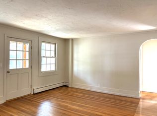 337 Village St #1R, Millis, MA 02054