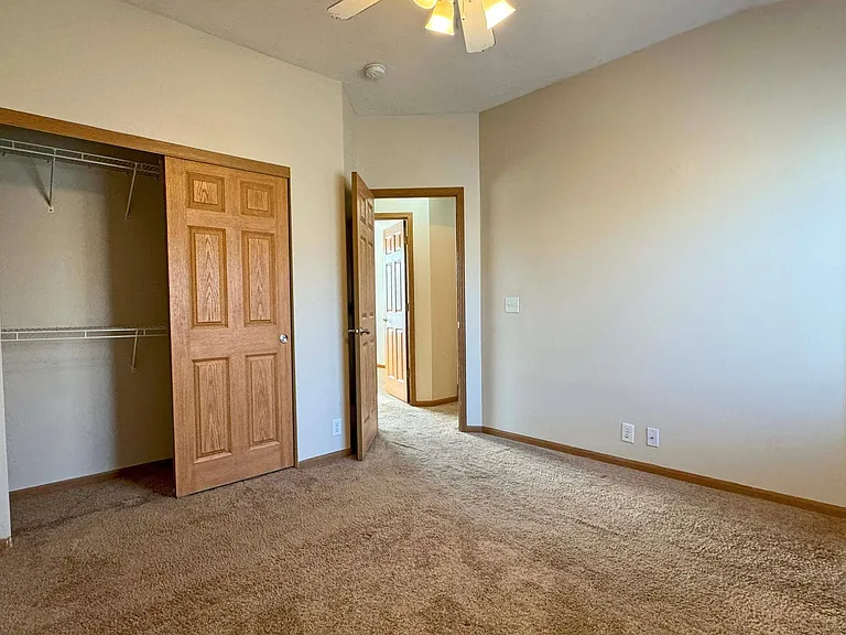 4332 N Hws Cleveland Blvd — Photo 12