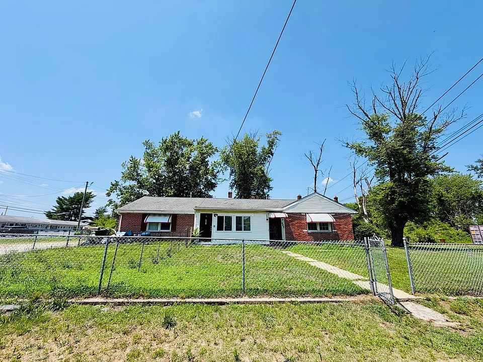 501 Spring Rd #A-C