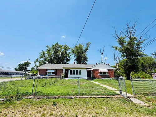 501 Spring Rd #A-C Photo 1