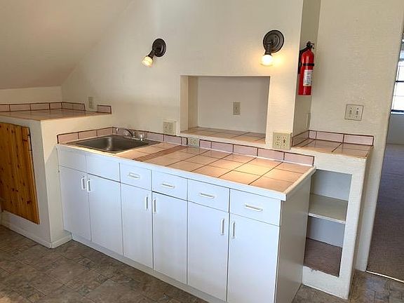 5th image of 2540 S Espina St #6