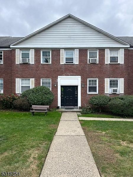 1st image of 353 Bloomfield Ave #155
