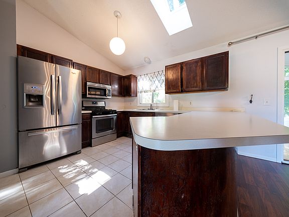 4th image of 12950 Black Hills Dr