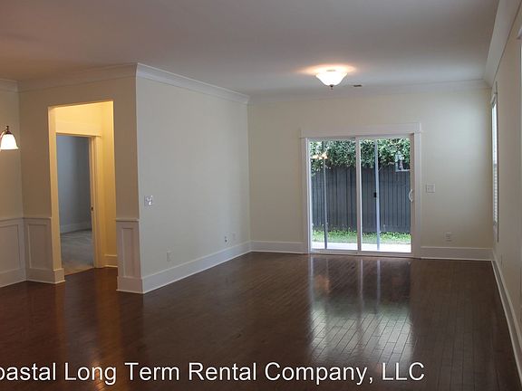 5th image of 12 Dewees Ln