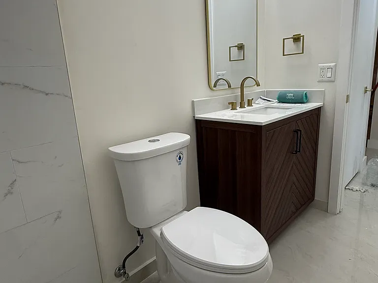 3943 W Roan Ct — Photo 2