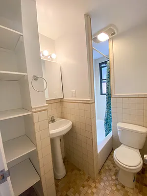 Rented by PRISTINE PROPERTY SOLUTIONS LLC | media 11