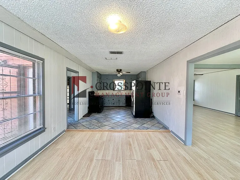 1107 Dogwood St — Photo 8