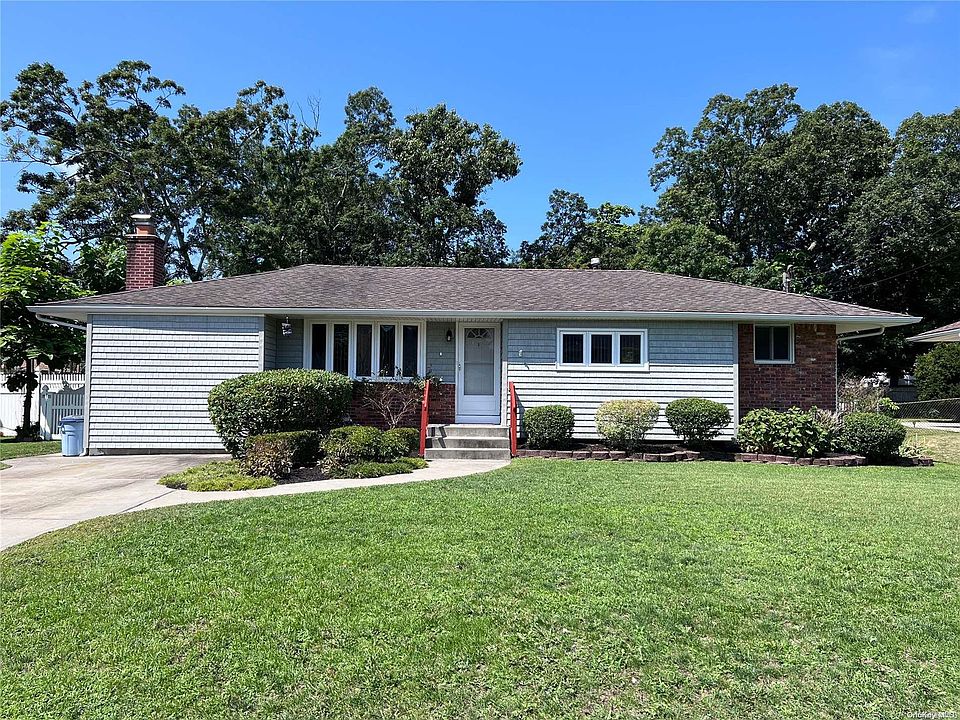 1st image of 26 Newtown Avenue