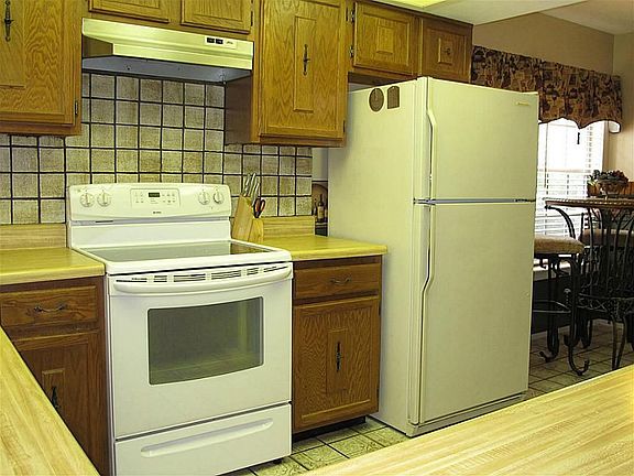2nd image of 3107 Silver Falls Dr