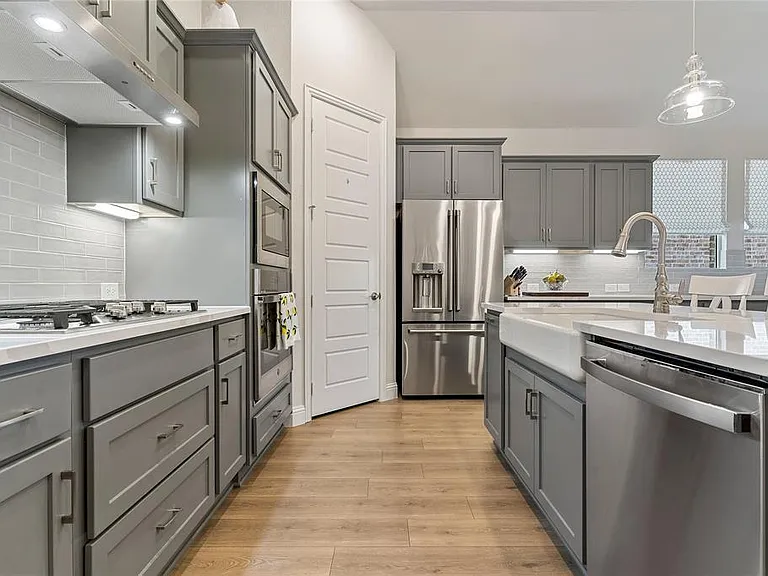 3908 Starlight Creek Dr — Photo 24