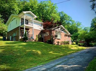 201 Woodland Trl, Jenkins, KY 41537