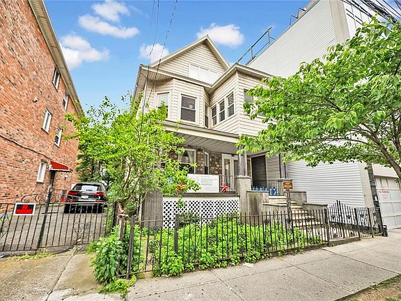 2nd image of 1816 Voorhies Ave
