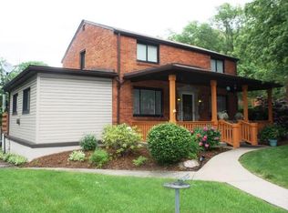 885 Stevendale Dr, Pittsburgh, PA 15221