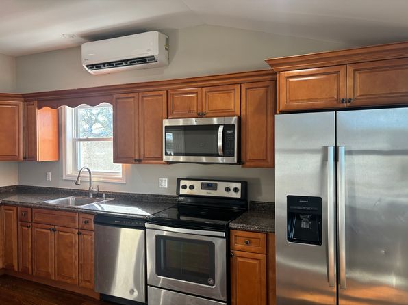 204 Vanderbilt Ave FLOOR 2