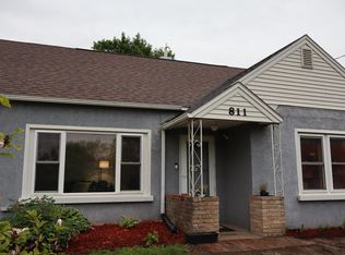 811 Spruce Dr, La Crescent, MN 55947