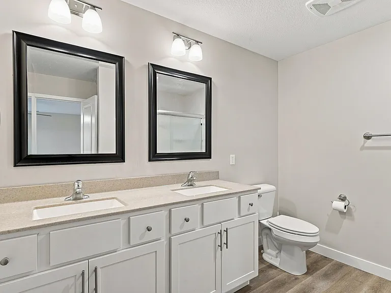 4000 W Worley St #2 — Photo 18