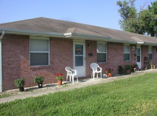 704 N Van Buren St, Marion, IL 62959