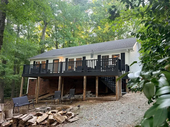 76 Red Bud Ln, Semora, NC 27343
