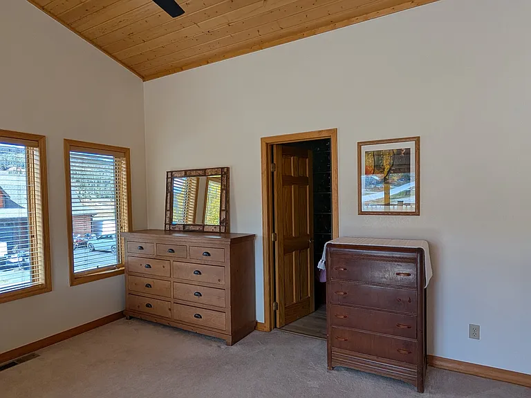 186 Lake View Cir E — Photo 15