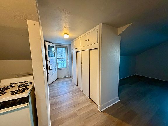 3rd image of 2321 Dupont St #3