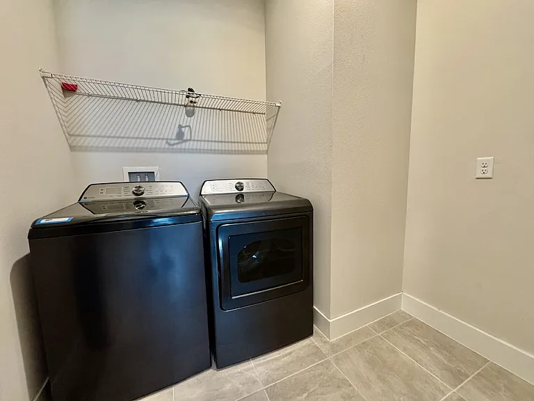 8965 Drummer Plank Dr — Photo 10