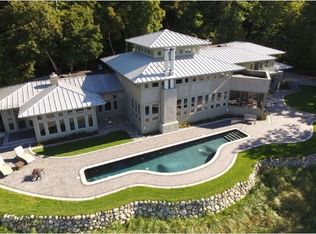4551 N Lake Shore Dr, Harbor Springs, MI 49740