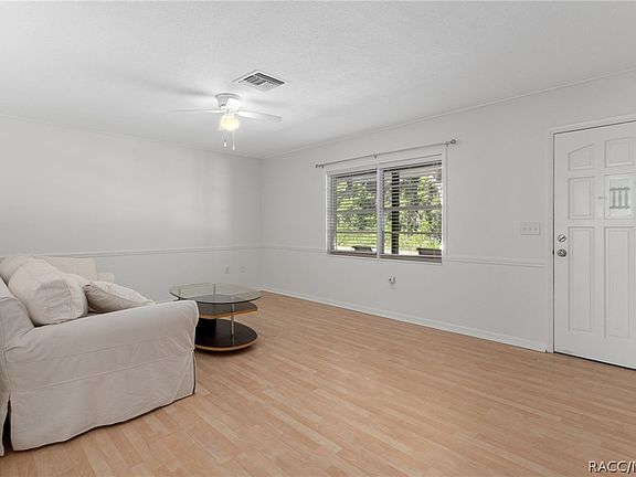 4th image of 126 N Edinburgh Dr