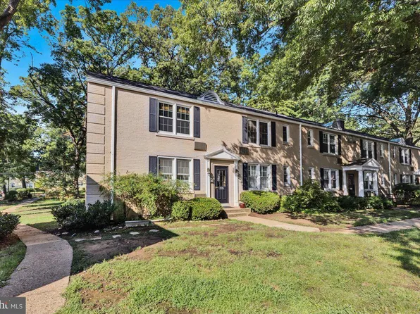 226 N Thomas St APT 4, Arlington, VA 22203
