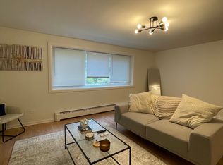 830 Judson Ave APT 2N, Evanston, IL 60202