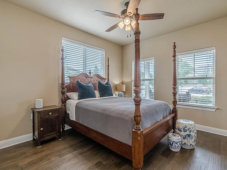 115 Laughing Pear Cv — Photo 30