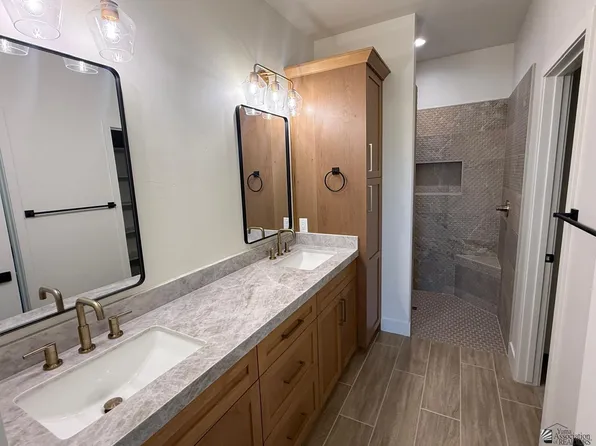 10801 E 46th Pl, Yuma, AZ 85367