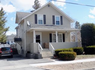 40 Palmer St, Plattsburgh, NY 12901