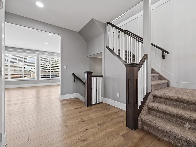 1305 Hainstock Way SW — Photo 8