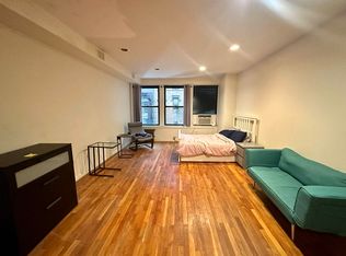 142 W 46th St #4, New York, NY 10036