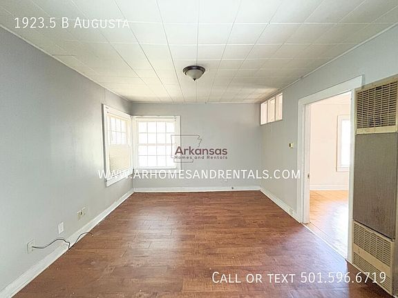 2nd image of 1923.5 Augusta St #B