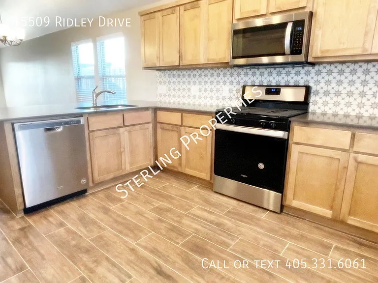 15509 Ridley Dr — Photo 10