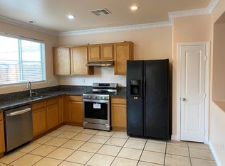 8713 Arizona Poppy Ave, Las Vegas, NV 89117