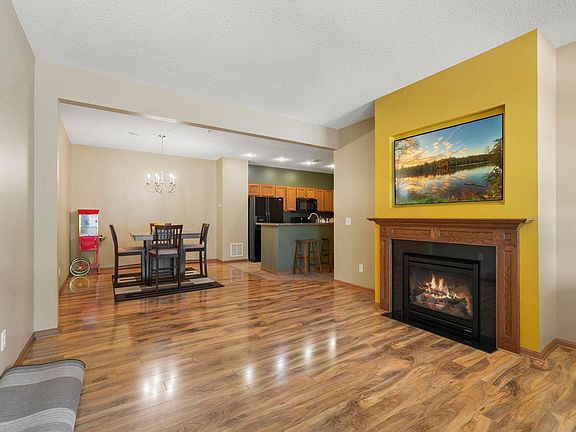 5th image of 1646 White Pine Way Unit B
