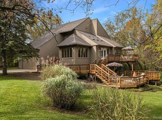 4290 Perryville Rd, Ortonville, MI 48462