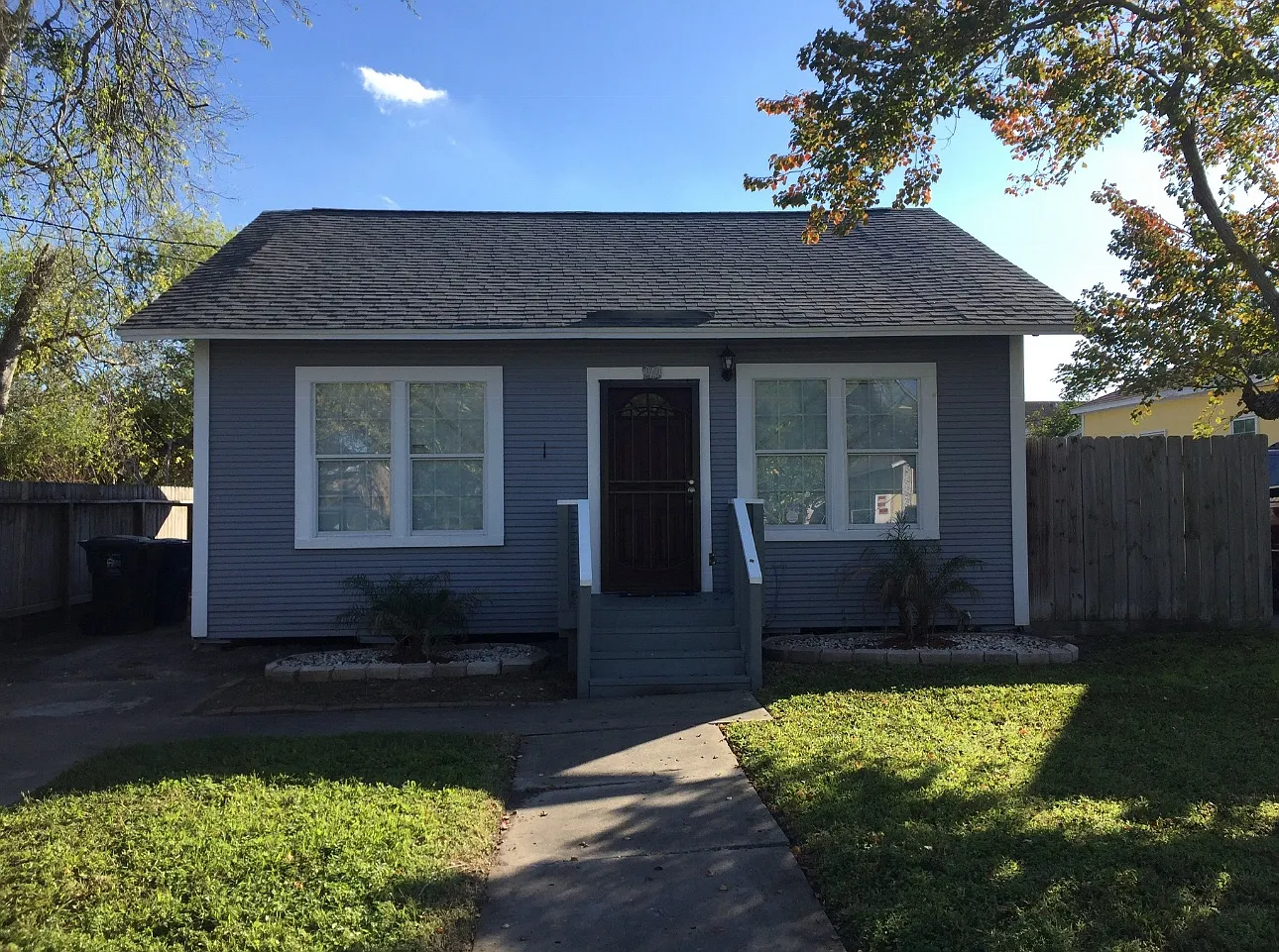 2 bed, 728 sqft, $1,995 — Photo 1