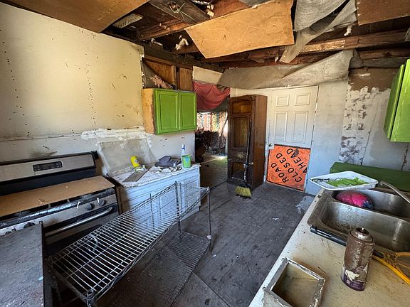 5th image of 843 N Lafayette Ave