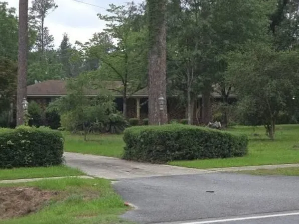 1307 Loop Rd, Vidalia, GA 30474