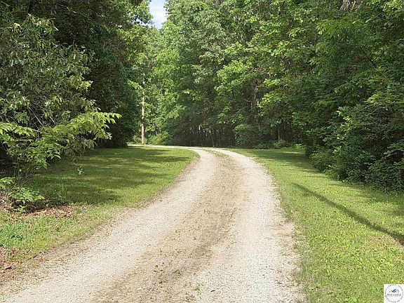 3rd image of 21936 Holiday Ln