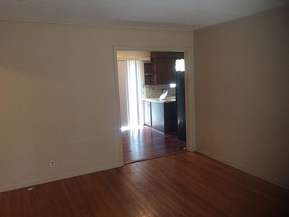 4th image of 4550 E Woodrow Pl