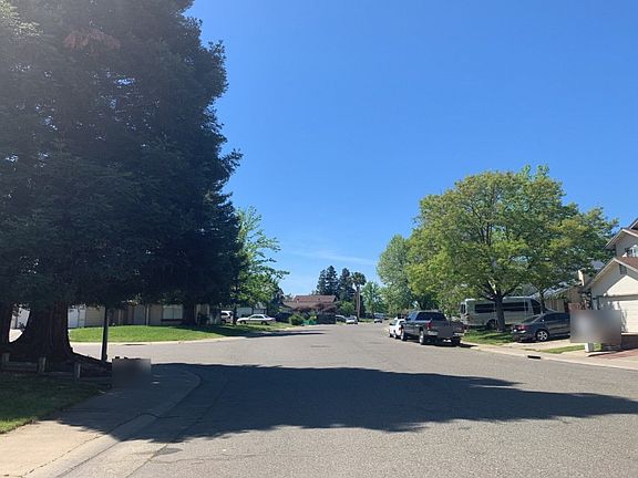 5th image of 7617 Countryfield Dr