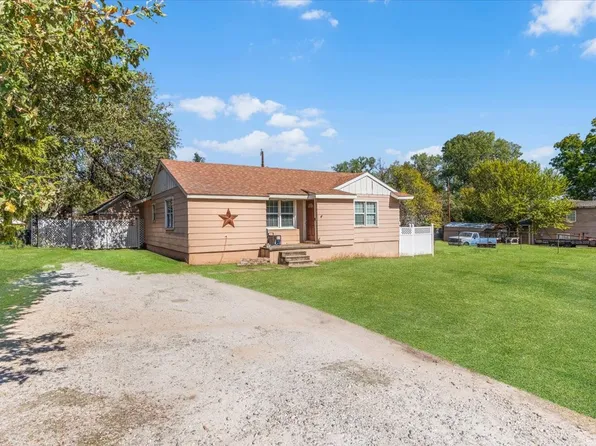 7184 Rucker St, Azle, TX 76020