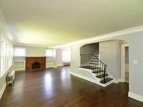 4th image of 2082 Braewick Dr
