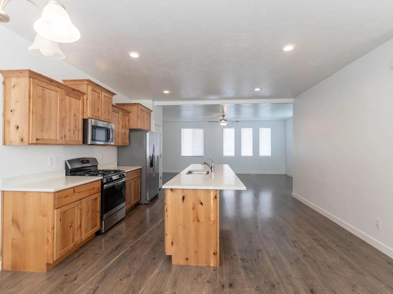 459 S Willow Leaf Rd — Photo 4